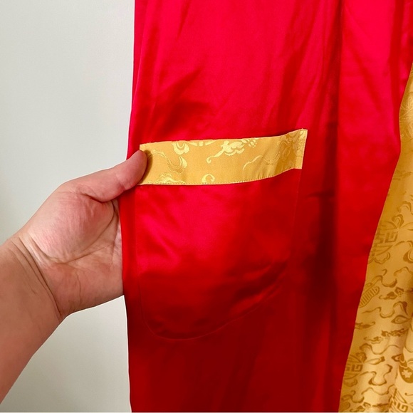 Vintage 100% Silk Chinese Dragon Embroidered Robe Kimono Red and Gold - Picture 5 of 11